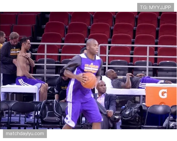 篮球干扰球规则详解：国际篮联与NBA有何不同