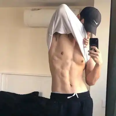 康杰秀